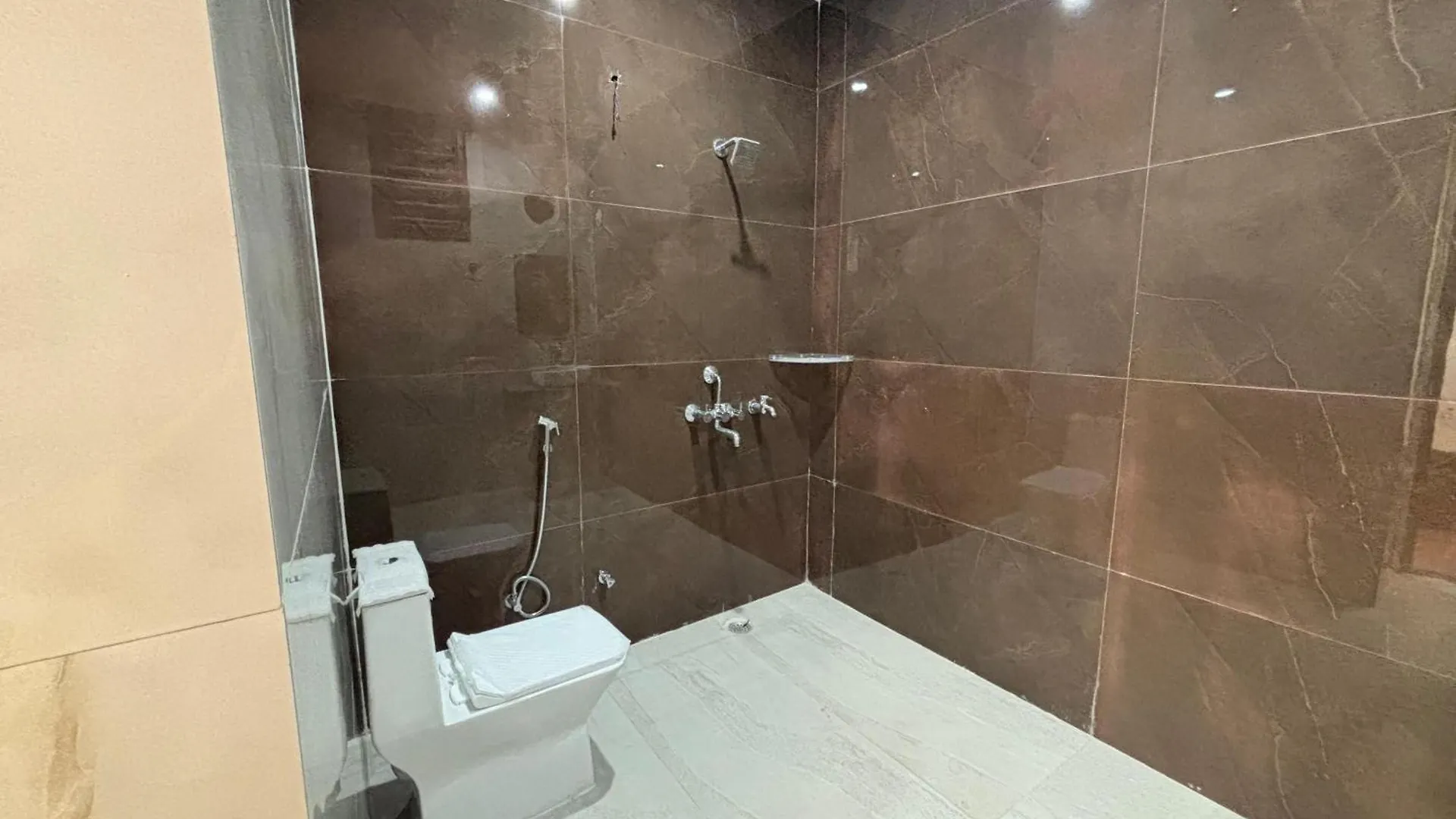 S Square Homestay Tajganj 0*,  India