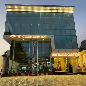 Red Carpet Tajganj